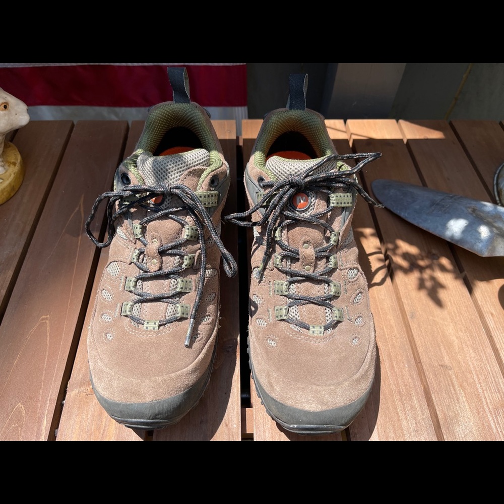 Merrell Hiking Shoes, Size 9.5
